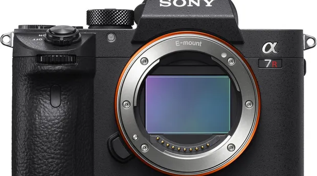 sony-A7R-mark-III.jpg